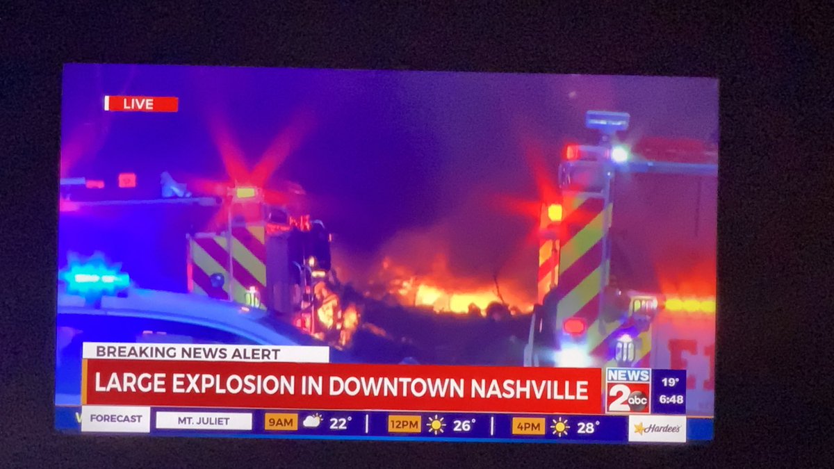 NickelleReports's tweet photo. CHRISTMAS 2020: I don’t think another Christmas Day will come where I don’t think of what happened on the morning of December 25, 2020 when a bomb went off in downtown Nashville. Prayers for those who experienced it first hand including the brave ⁦@MNPDNashville⁩ officers. https://t.co/gw9bDp42mz