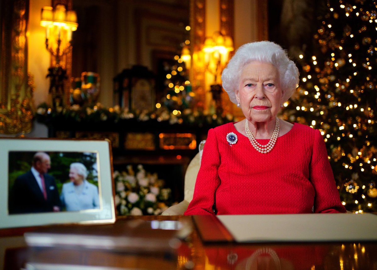 📺🎄The Queen's annual Christmas Message can be viewed at 3pm on <a href="/RoyalFamily/">The Royal Family</a> channels, <a href="/BBCOne/">BBC One</a> and <a href="/ITV/">ITV</a> and heard on <a href="/BBCRadio4/">BBC Radio 4</a>.

Her Majesty's Christmas Broadcast will also be available via Amazon’s Alexa devices.

Merry Christmas!