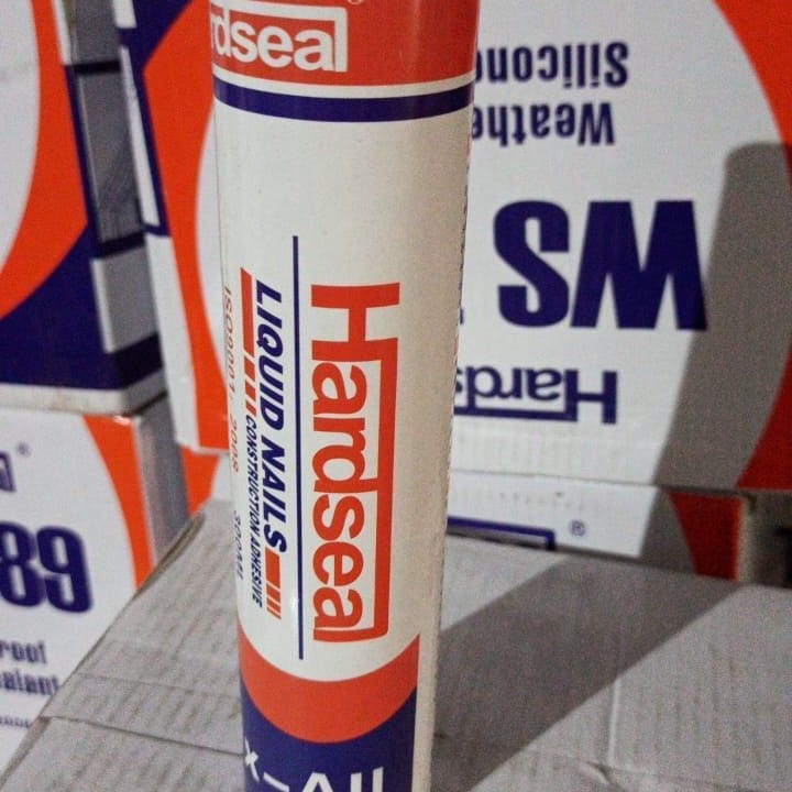 DorwinCo's tweet photo. HARDSEAL FIX-ALL silicon sealant:
-Can bond mirror glass to glass,mirror glass to tile,mirror glass to stone,glass to metal,glass to wood,metal to metal,plastic to plastic,fibre etc.
-has instant grab and high load bearing capacity.
-No Need For Drilling
-High strength adhesive https://t.co/9jlyFumw5l