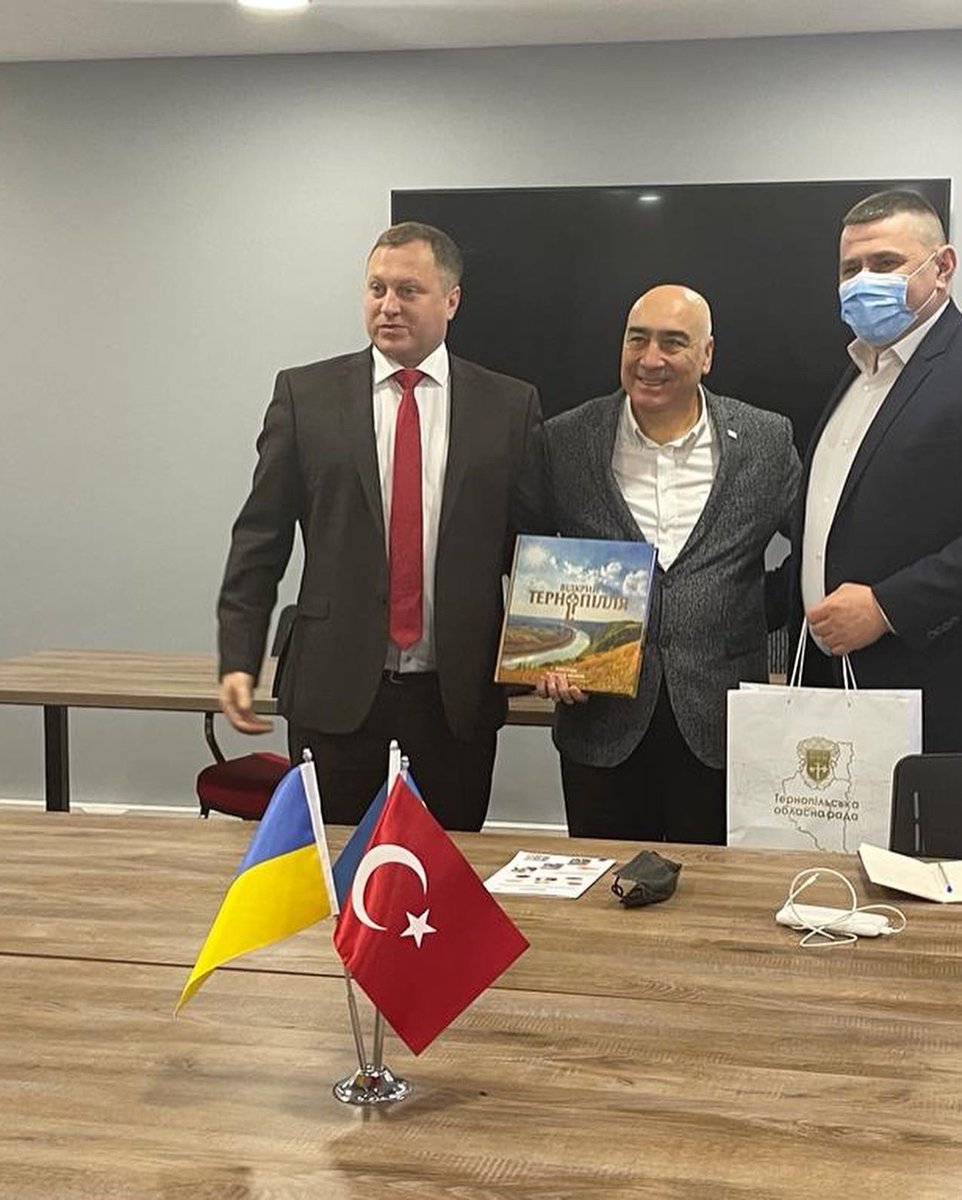 Turksid_Turciba's tweet photo. Ukrayna'nın Ternopil şehrinden misafirlerimizi ağırladık. Ternopil Uluslararası İşbirliği Dairesi Başkanı Sayın Kulyk Ruslan, Ternopil Bölge Konsey Başkan Yardımcısı Sayın Ihor Sopel, Ternopil Bölge Konseyi Daimi Komitesi Bütçe Sorumlusu Başkanı Sayın Shigol Oleh ve +++ https://t.co/QAzTFT3vzS