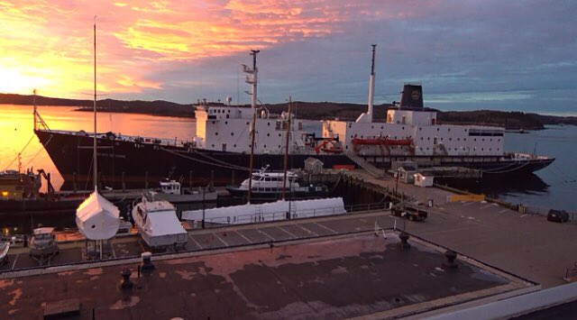 abf1's tweet photo. #LesCyclopes Le soleil se lève @Maine_Maritime #LiveView #Waterfront
Derniers jours pour « L’archipel des sentinelles » exposition jusqu’au 31 décembre 2021 @museemarine #Rochefort https://t.co/1Ze2FiSLzl