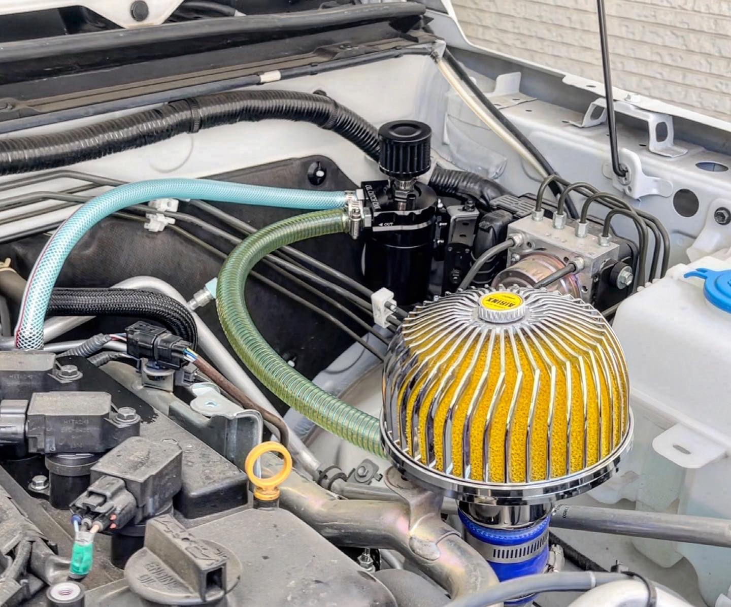 ひのきダディ 汎用の激安オイルキャッチタンクをホームセンターの材料で自作ステーを作って取付けれました 3500円ほどのコストでした タンク入れて T Co Or3pkcq07t Twitter