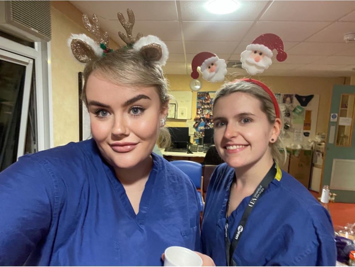 AmySodp's tweet photo. Christmas eve night shift completed🎄 https://t.co/pUFaG8Oq8C
