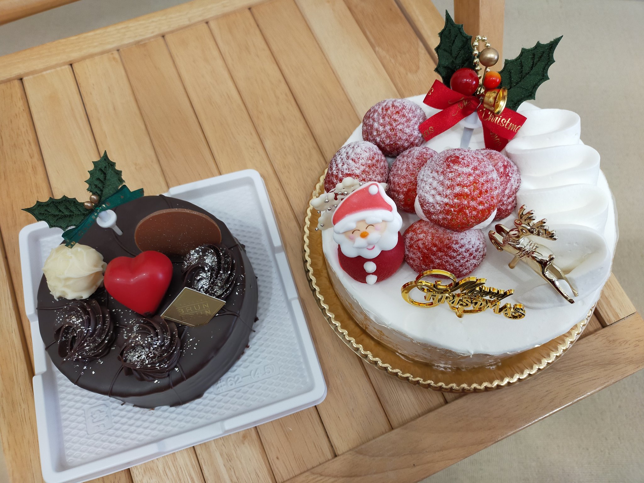 تويتر 球ちゃん على تويتر Merry Xmas クリスマスケーキが ２つも ӧｖӧ 本日はカロリー無視 笑 ブランブリュン コカルド クリスマスケーキ T Co Jnkiub2n0c