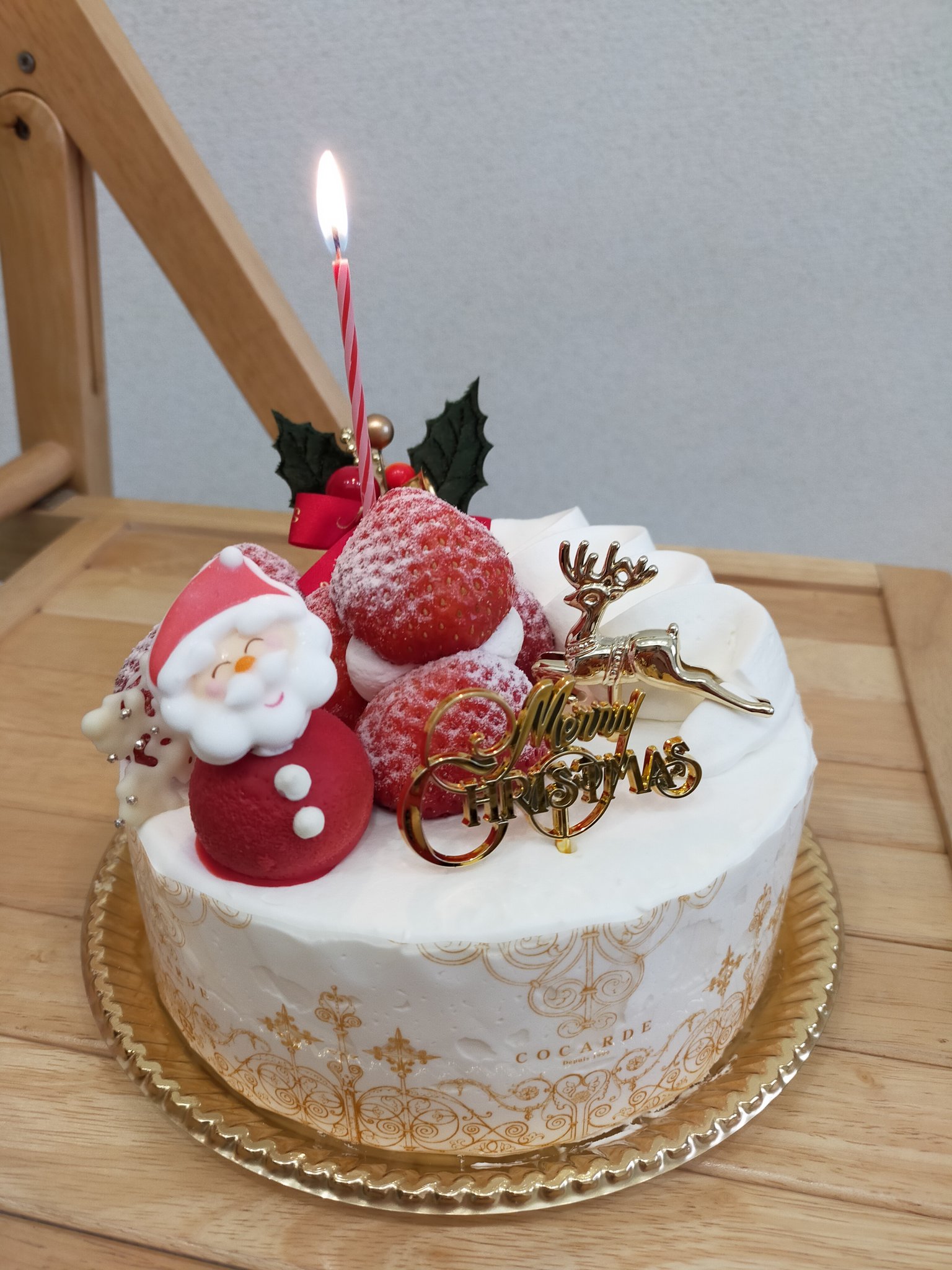تويتر 球ちゃん على تويتر Merry Xmas クリスマスケーキが ２つも ӧｖӧ 本日はカロリー無視 笑 ブランブリュン コカルド クリスマスケーキ T Co Jnkiub2n0c
