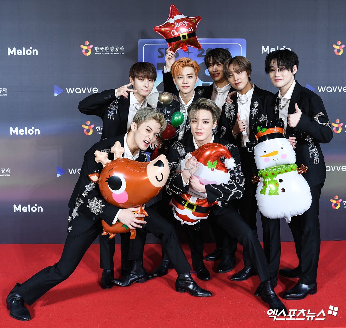 theseoulstory's tweet photo. [#2021SBSGayoDaejeon] 📸 NCT DREAM looking great at the red carpet of 2021 SBS Gayo Daejeon! @NCTsmtown_DREAM https://t.co/sKCG9sN2ud