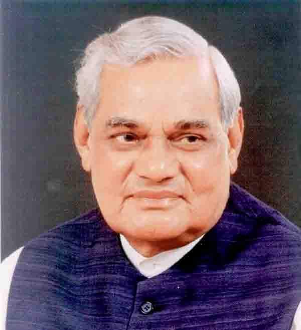 Krishna25724422's tweet photo. पूर्व प्रधानमंत्री, भारत रत्न श्रद्धेय श्री #अटल_बिहारी_वाजपेयी जी की जयंती पर शत-शत नमन @prahladspatel @PreetamSinghLo9 @PramodV781 https://t.co/a1IKYBCnOd