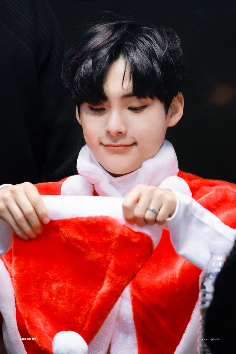 ACEJUN_777's tweet photo. ✨。    🌟。  ✨
        。 🎄
    ✨ 🎄🎄。
✨   🎄🔔🎄  ✨。
    。🎄🧦🎀🎄 。
 。 🎄➋⓿➋➊🎄
   ✨ 🎄🎄🤍🎄
。。🎄🎄🎅🏻🎄🎄。 ✨
     🎄#jun🎄🧸🌙🎄
  🎄🌈🎄🎄🎀🎄🎄
✨ 🎄🎀 #박준희🎄✨
   🎄🎄⛄️🎄🎄🔔🎄
🎄🐼🎄🎀❄️🎄🎄🎄
             MERRY
   ✨CHRISTMAS✨
        🎁 🎁 🎁 🎁 https://t.co/mDkmY593dx