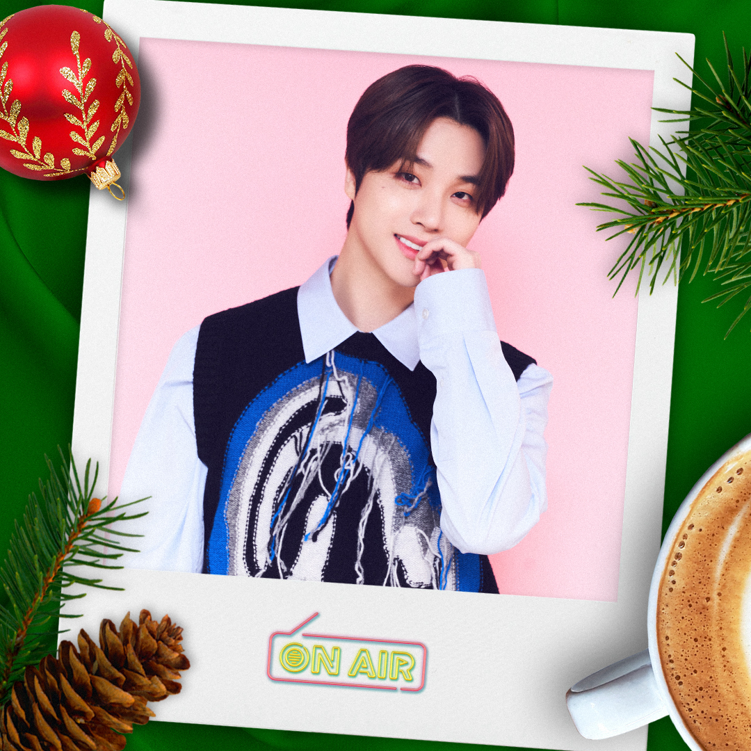 Onair_Shinswave's tweet photo. [ON AIR] 크리스마스 선물 공개!🎄��
메리 크리스마스!
극장형 보이는 라디오 <온에어>가 여러분을 위한 특별한 크리스마스 선물을 공개합니다! https://t.co/SBGqgOOzbf