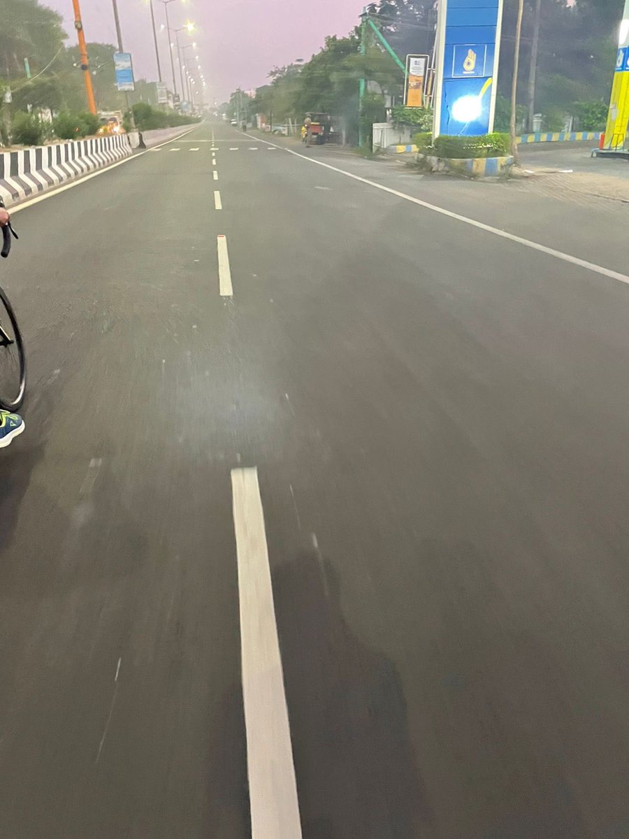nkannanips's tweet photo. As a trial, today (5:00 - 8:00 AM) the stretch from Akkarai JN to Muttukadu @ECR was made exclusive for cyclists. The heavy vehicles were diverted to go via OMR. There was a positive response from Cyclists. The road will be open for tomo also. @chennaipolice_ @CMOTamilnadu https://t.co/RHfGt931qW