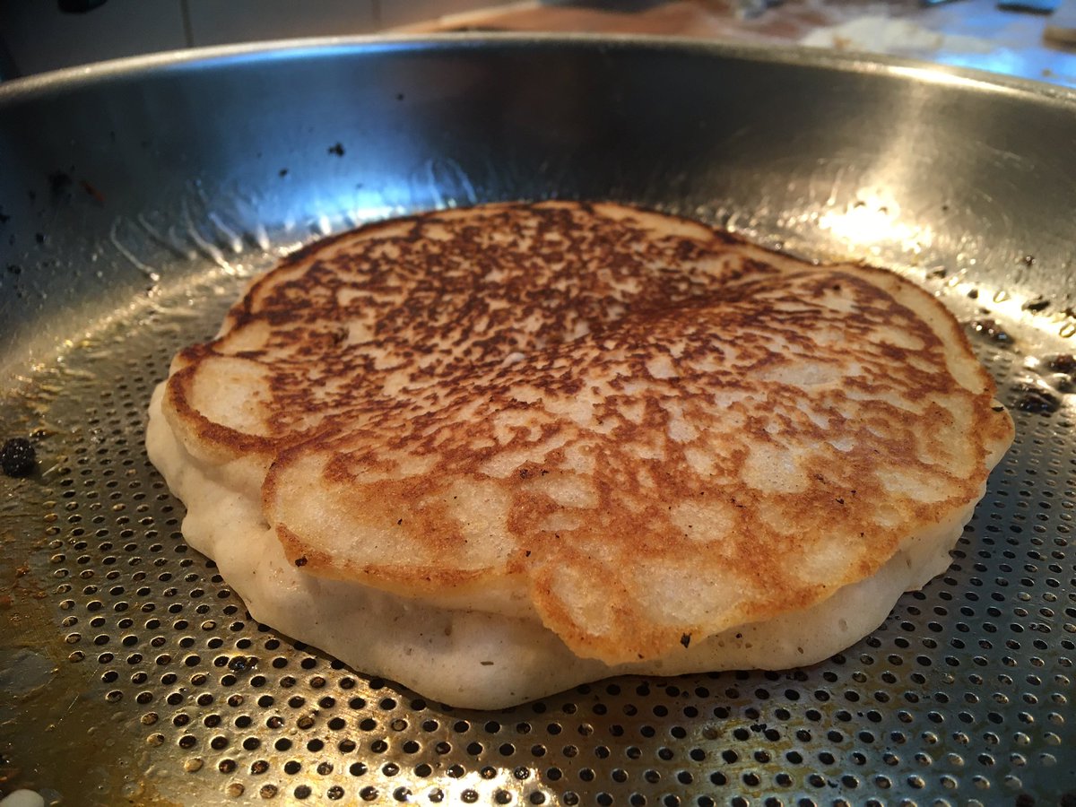 Zelden zulke  goed gelukte #vegan #americanpancakes gemaakt als deze 🎄 ochtend! 🤤