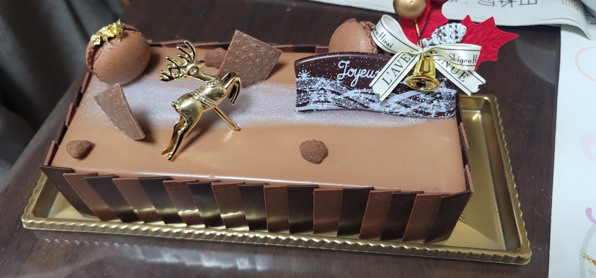 komaeeeeeeeeee's tweet photo. 今年のクリスマス2台目のケーキもラヴニュー
安定の美味しさ https://t.co/MMCFoEVU6g