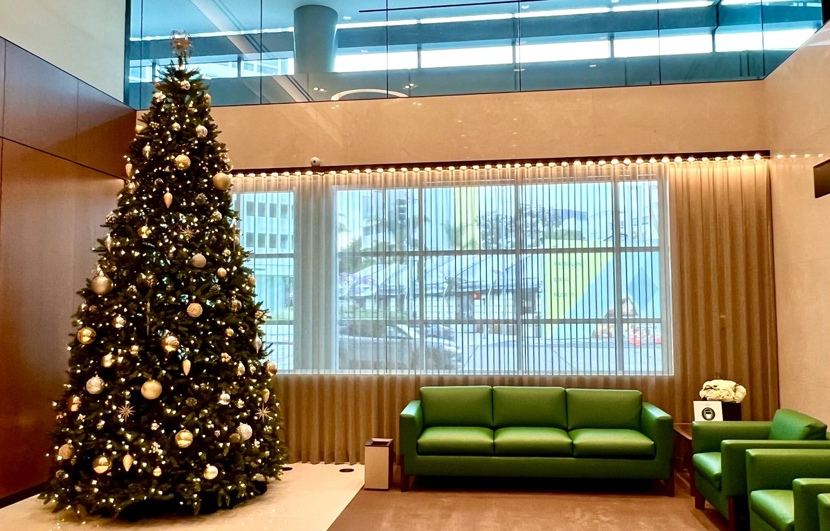 SnowLovesTravel's tweet photo. Wishing You a Blessed and Peaceful Christmas 🌟 🎄 
#MerryXmas
#SimpleChristmas 
#HappyChristmas2021 https://t.co/Ucybd8BDEl