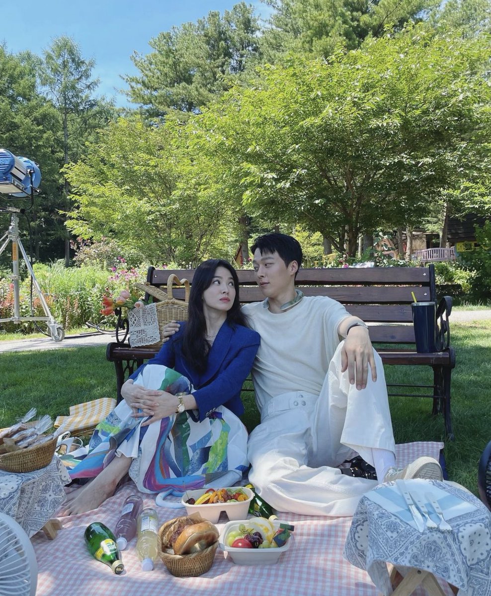 DailyKiyong's tweet photo. my therapist told me to stay off social media… which i have been for weeks now but I— I MUST POST THIS, THEY MIGHTVE JUST HEALED MY DEPRESSION?! they are so cute </3 

#JangKiYong #SongHyeKyo #NowWeAreBreakingUp https://t.co/3evr0UMRUv