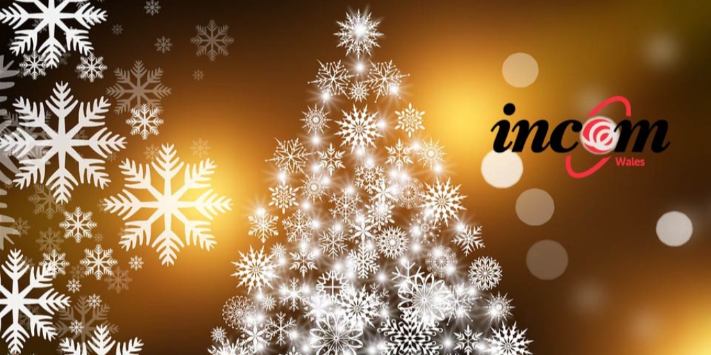IncomWales's tweet photo. 🎄 #MerryChristmas from everyone at #IncomWales 🔴 https://t.co/EaT5iTl7Yi