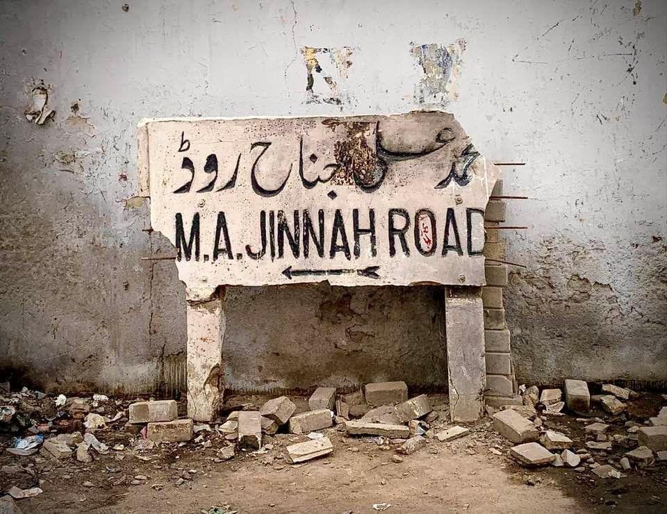 MisbahArtist's tweet photo. Hum Sharmindah Hein 😞😞😞 We are Sorry! #Jinnah #QuaidDay #25DecMAJinnahDay https://t.co/awr6V12JYu