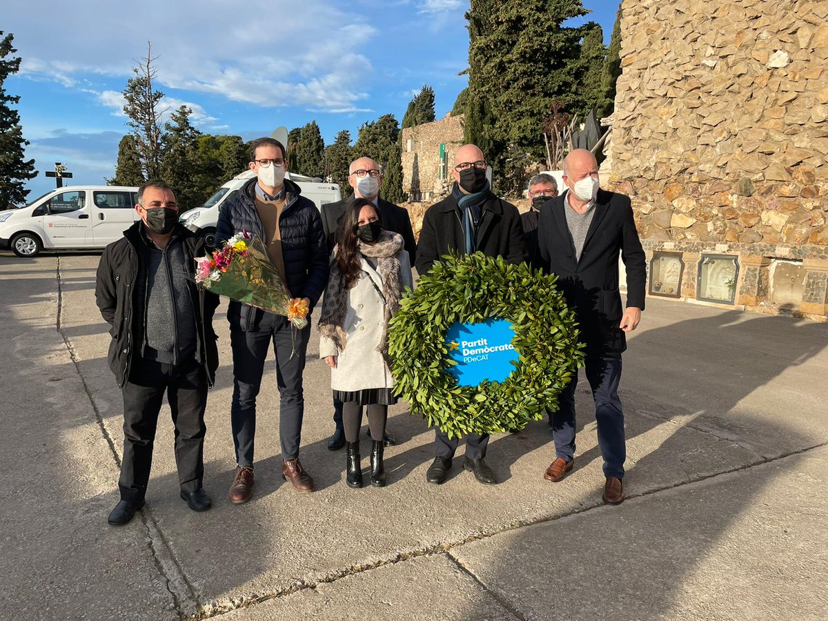 Pdemocratacat's tweet photo. 🗣️El secretari d'Organització @GenisBoadella: "Avui retem homenatge al President #Macià: va ser un exemple tant d'ideals irrenunciables com de pragmatisme al servei dels seus conciutadans". https://t.co/ftr9PElgjj