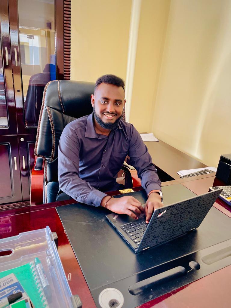 AwilSulub's tweet photo. Work Time 💪
@bigilhub @365_community https://t.co/atnS8kzyNc