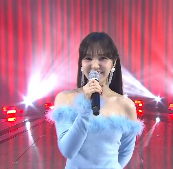 SSWLOOKS's tweet photo. All I want Christmas is you

#웬디 #Wendy #레드벨벳 #RedVelvet https://t.co/yRClnnYRnu