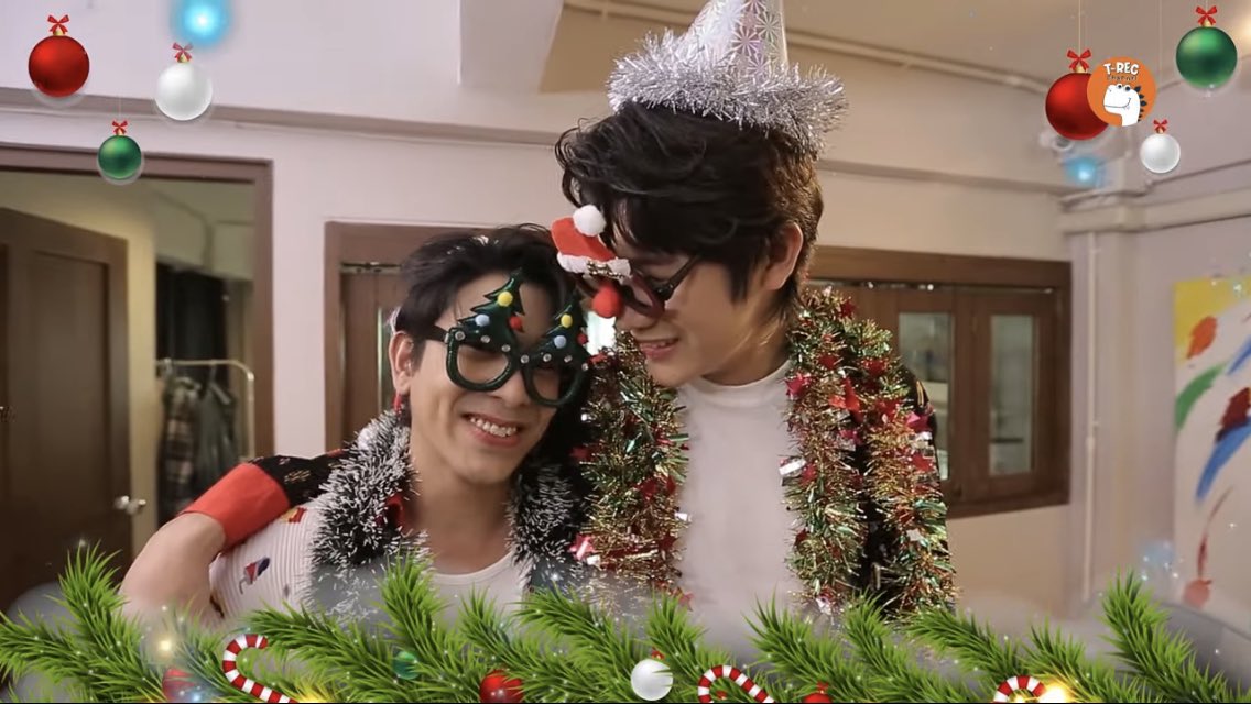 MIx2_eagle's tweet photo. So happy to be getting to see Jimmy and Tommy Xmas fun! 
XMAS Mii2 
 #กินกันปะxJimmyTommy https://t.co/BaBu4ACx3K