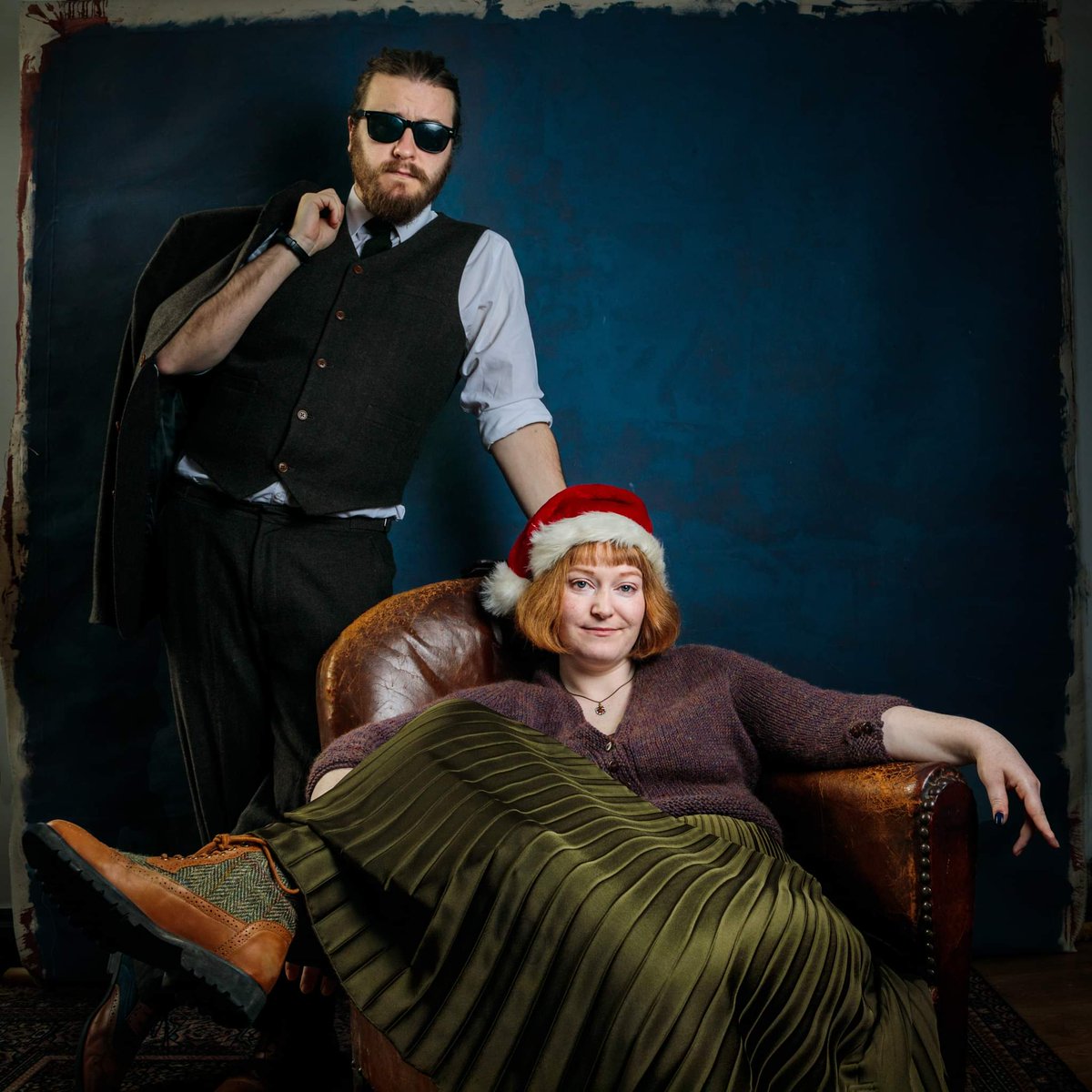 ZiebellTom's tweet photo. Merry Christmas from the Ziebells https://t.co/MrnCmPhaKn