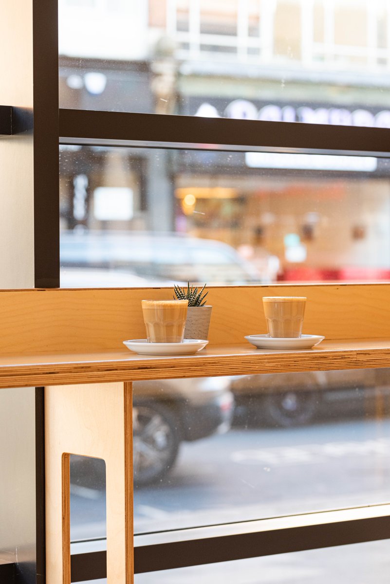 Do you know what our coffee and Christmas have in common? They both put people in the greatest of moods, Merry Christmas everyone! ☕ 🎄