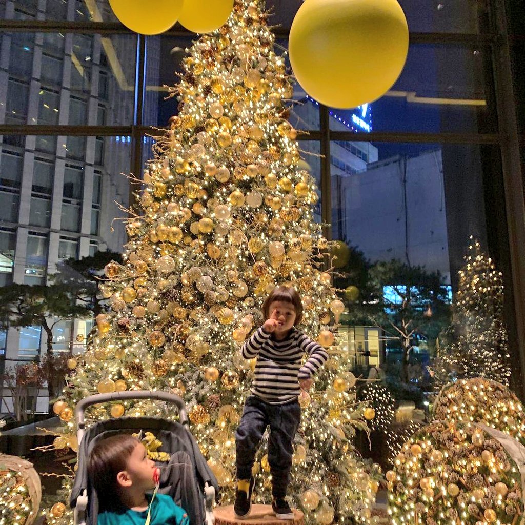 willxx712's tweet photo. Merry Christmas❤🎅🎄🎁 https://t.co/PT4momCMtd