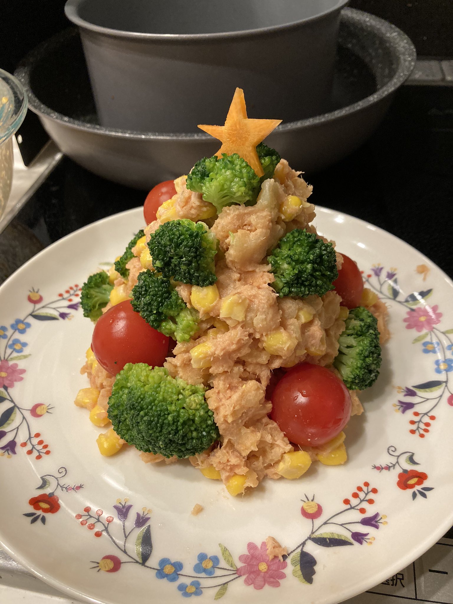 تويتر ふわくん على تويتر クリスマスツリー風ポテトサラダできました T Co D13nsd9grw