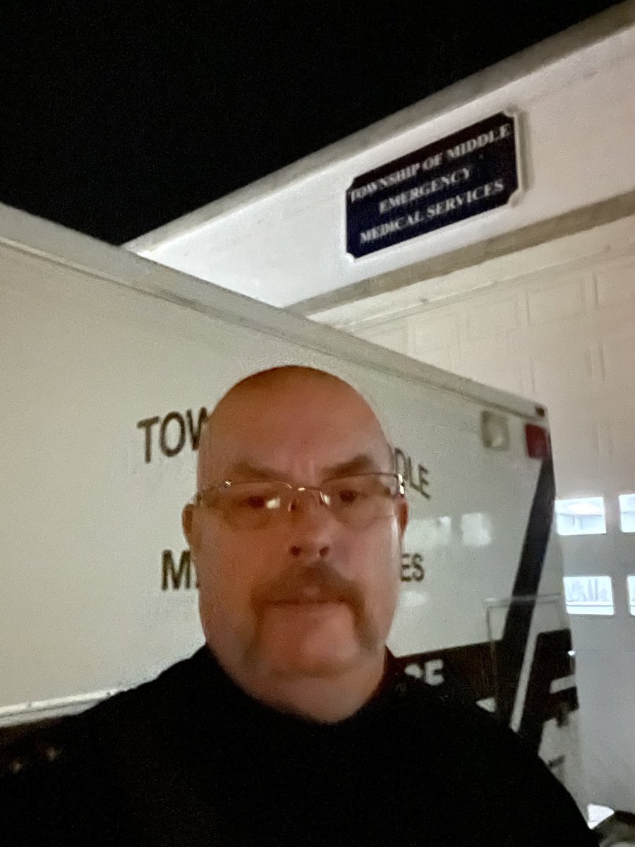 chief140sm's tweet photo. Merry Christmas from Twp. Of Middle EMS. https://t.co/bMjs6V3uYL