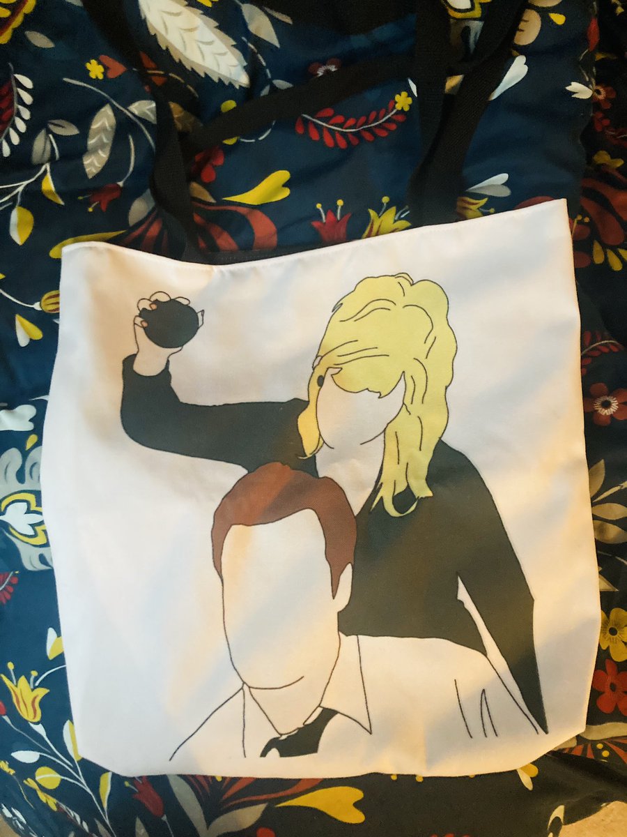 FunnySuzyB's tweet image. Nothing says Christmas like Pasty earrings and Kim Tate about to whack Chris with a paperweight! #MerryChristmas #pressies #emmerdale #Plymouth