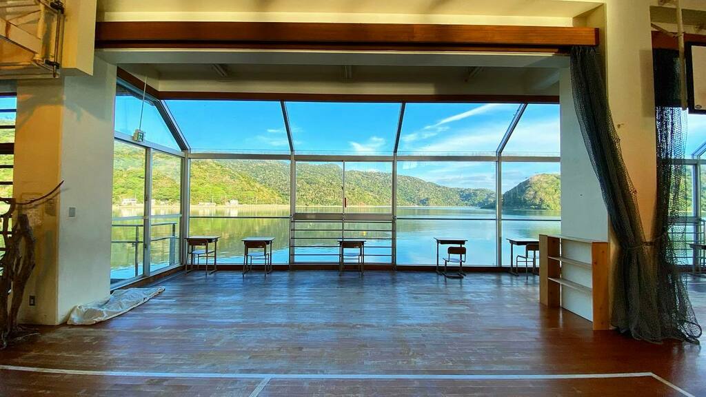 _rikasan_'s tweet photo. 定点でお山座りしてたい。
#wonderfullocation
#okinawa https://t.co/pNeOEl4vyO https://t.co/QXa9Wj0NoT