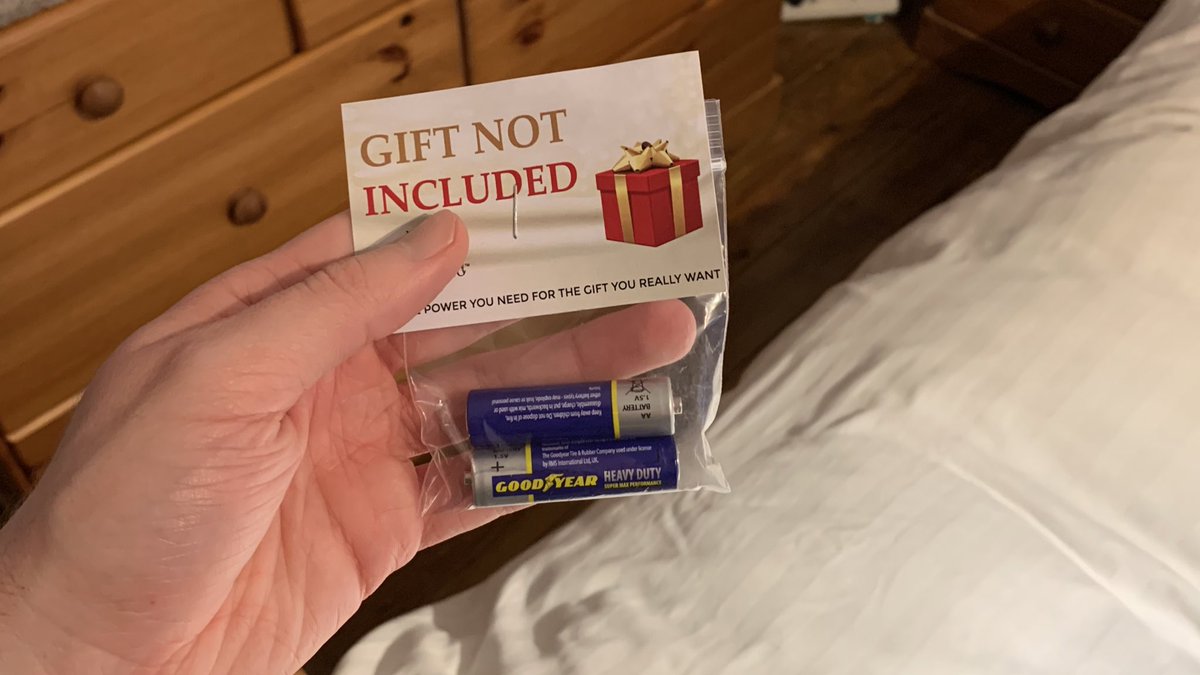 panoparker's tweet image. last year I forgot to get batteries for my niece’s toy so this year she got me this