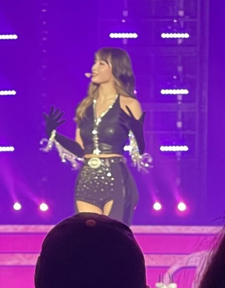 misamodaily's tweet photo. MOMO YOUR OUTFIT @JYPETWICE https://t.co/ISGQ5QEqtX