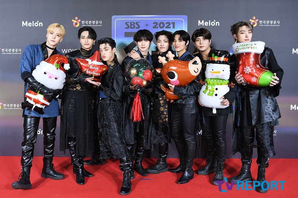 【PHOTO】ATEEZ「2021 SBS歌謡大祭典」レッドカーペットに登場
news.kstyle.com/article.ksn?ar…

#ATEEZ #SBS歌謡大祭典