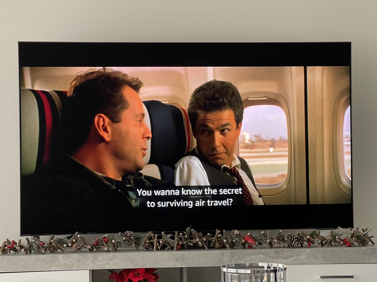 Ph1LzA's tweet photo. Merry Christmas to everyone that celebrates! -“Die Hard” is a Christmas film you can’t change my mind. - And I hope you all have a lovely holiday :) https://t.co/PKz564PP5x