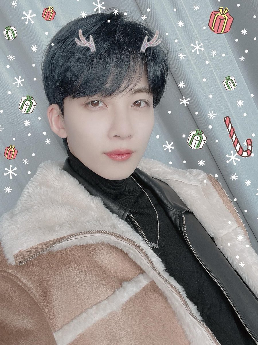 kyeomhanbot's tweet photo. 211224 #겸한 #굠쫑 🎁 https://t.co/Un4ogXti7h