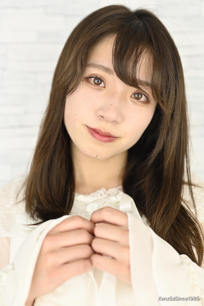 intoshell's tweet photo. サンタコスも選択できたんですが、ここは今まで撮ったことのないネグリジェで。
というか、ネグリジェ着て寝る子っているのかねえって話をしながら撮影してました。
model:#なつみ(@723___NATSUMI )
#Sakuraphoto (@390photo )
#StudioCiel https://t.co/sJ3T5e9zgK