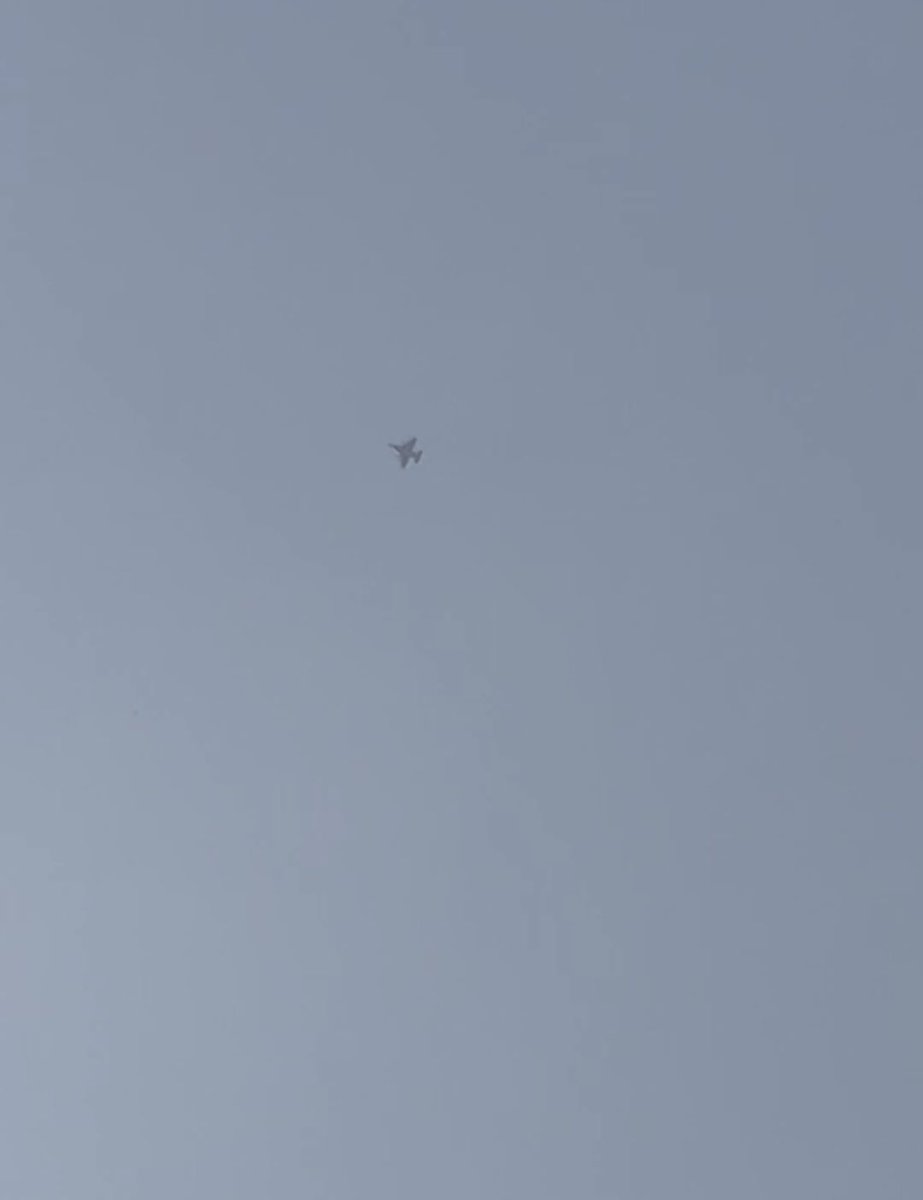 SAC Jets flying along the Thai-Myanmar border and indiscriminately bombed #KNU areas where IDPs are staying is constituted crime against humanity. I am calling the international community to take action now. #WhatsHappeningInMyanmar