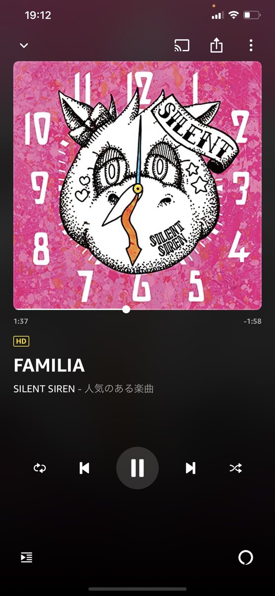 co884desu's tweet photo. すぅさんより「イヤホンをすればいつだって私達に会える」
とのことで空港の待ち時間に会いにきました。
#FAMILIAツアー
#サイサイ
#audiotechnica
#ATHA900 https://t.co/AWCVs02cvE