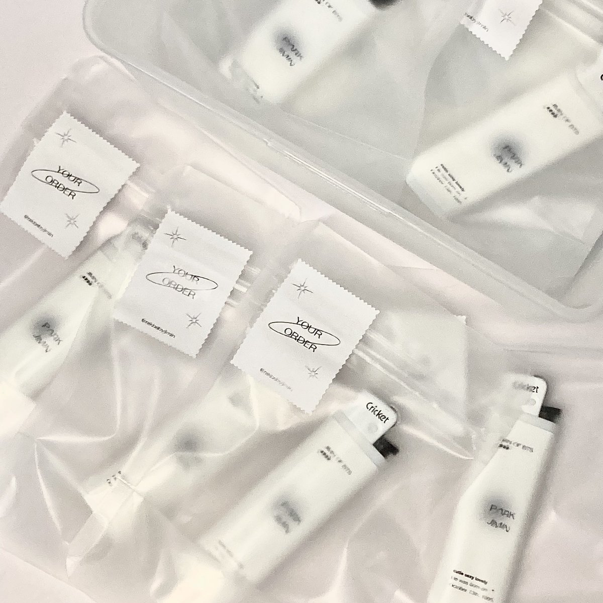 ไฟเเช็กเสร็จเเล้ว ทีนี้ก็เหลือเเค่พวงกุญเเจ อามี่อย่าลืมมารับกันเยอะๆน้า ตั้งใจทำมากคับ <3