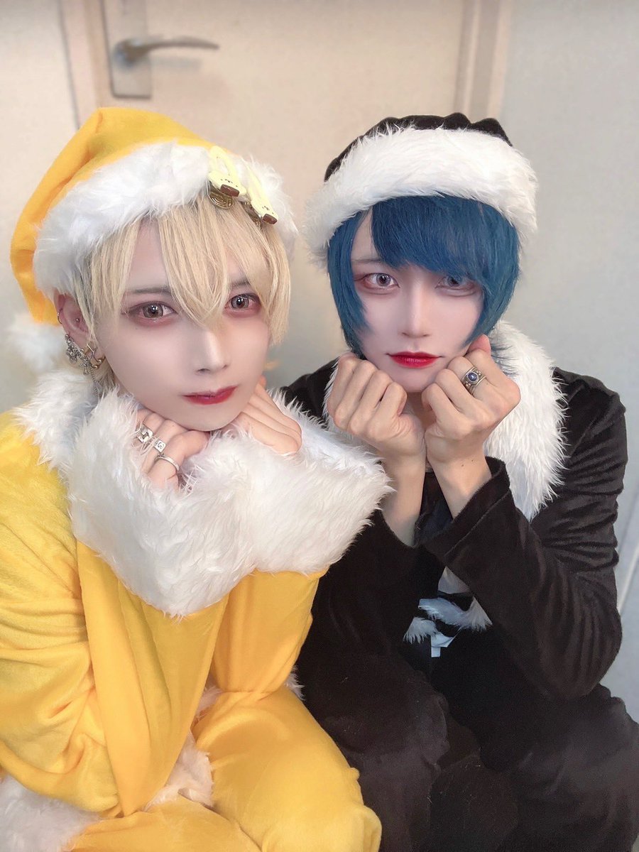 dotdoll_shigure's tweet photo. 💛💙サンタ🎅 https://t.co/IvRy1kHixy