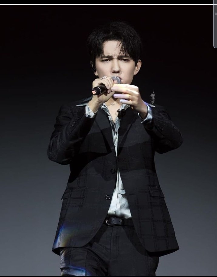 Dimaterry1's tweet photo. @nikitaLila @dimash_official Dimash came into my life at a time when I needed strong emotions .. he overwhelmed me with his music and his passion .This year he gave us two songs  #FlyAway and #BeWithMe that also introduced us to another side of him !! 

✨DIMASHMYMUSIC✨
@dimash_official https://t.co/qDi5Q5kWlo