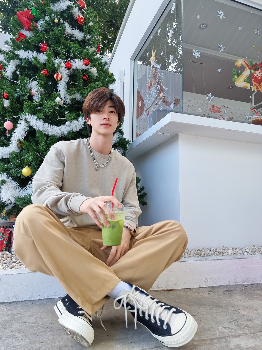 Bluepongtiwat tweet media