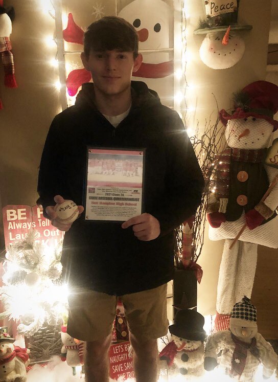 NICOLLE24_A's tweet photo. @NHBaseball13 @NHBaseball13 you made one veteran Chickasaw Baseball player @Cademurray11 a very proud guy last night! Thank you for continuing such a cool tradition and remembering your past and present team! Once a Chickasaw always a Chickasaw ⚾️ https://t.co/HUxmvGFZ2j
