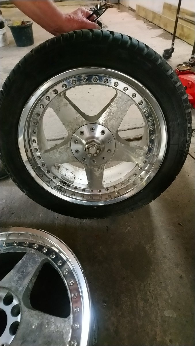 #Veilside Treated myself too Veilside wheels this Xmas. Will be refurbished for new year and fitted to my Z32 🎄👌