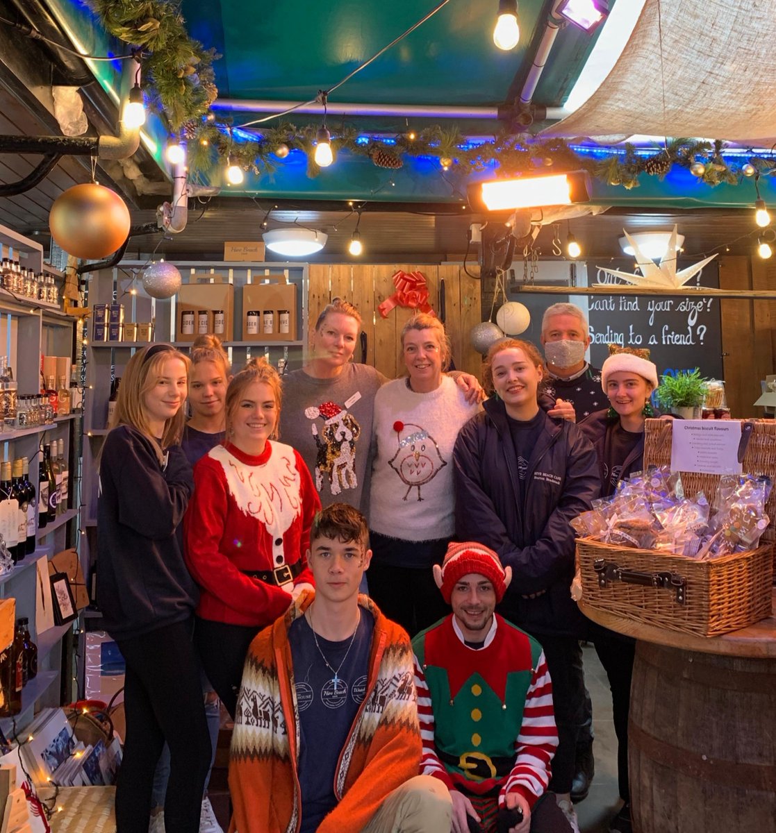 Happy Christmas from all of us at the Hive, Watch and Clubhouse! we hope everybody has a day of joy and we look foward to seeing everyone tommrow!
