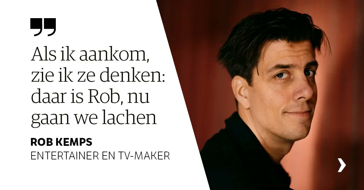 nrc's tweet photo. Er viel dit jaar bijna niet aan Rob Kemps te ontkomen. Hij won ’De Slimste Mens’ en maakte met Matthijs van Nieuwkerk het succesvolle programma ‘Chansons!‘. „Ik heb, denk ik, een beetje een oude ziel.”  https://t.co/CCNyWzjPeh https://t.co/UXYcnGzupZ