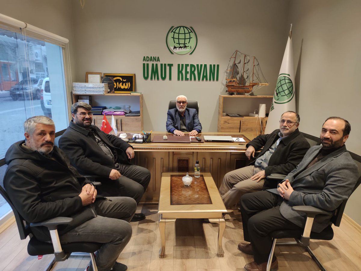 umutkervanivkf's tweet photo. Genel Başkanımız Sn Cengiz Kurtaran, Adana Umut Kervanı @AdanaUmutkervan ve Mersin @UmutKervani33  ziyaret ederek yapılan yardım çalışmaları ve devam eden faaliyetler hakkında bilgi aldı https://t.co/NctN7tt5BA