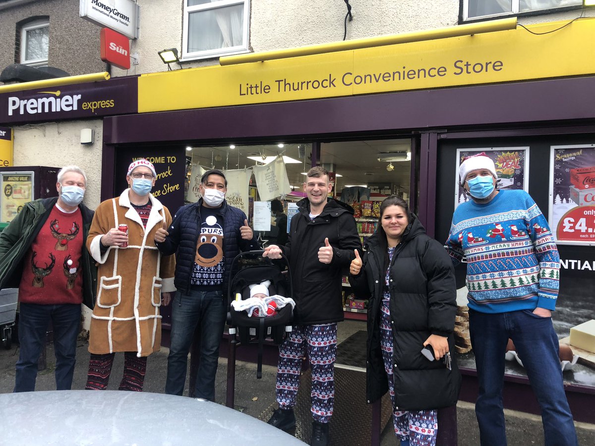 ThurrockPost's tweet photo. Merry Christmas from everyone at Little Thurrock Post Office. https://t.co/SNzFO47GFb