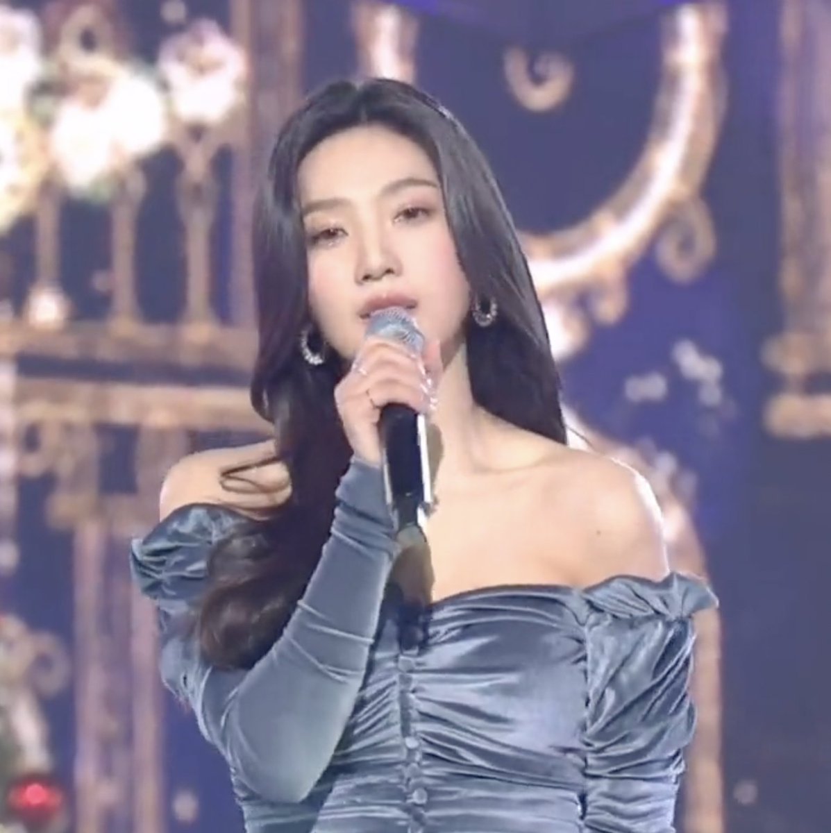 joysooyoungpics's tweet photo. [📸] Park Sooyoung. Our Joy! 💚

#JOY #조이 #레드벨벳 #레드벨벳조이 #박수영 #ParkSooyoung #RedVelvet #SBSGayoDaejeon #RedVelvet_SBSGayo https://t.co/Bxmex2zriS